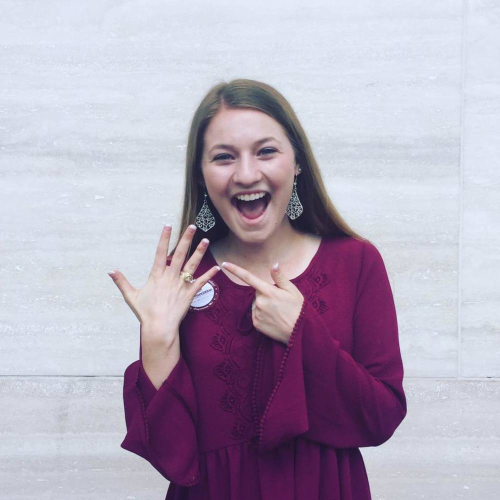 Meet your Posher, Hayley